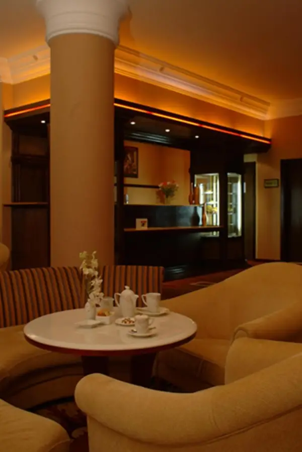 Issham Hotel 4